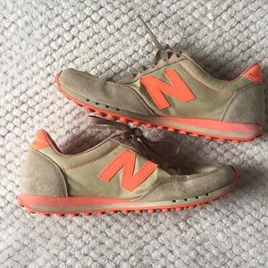 RARE New Balance Tennis Shoes Size 6